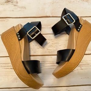 Universal Thread Platform Wedge Sandals